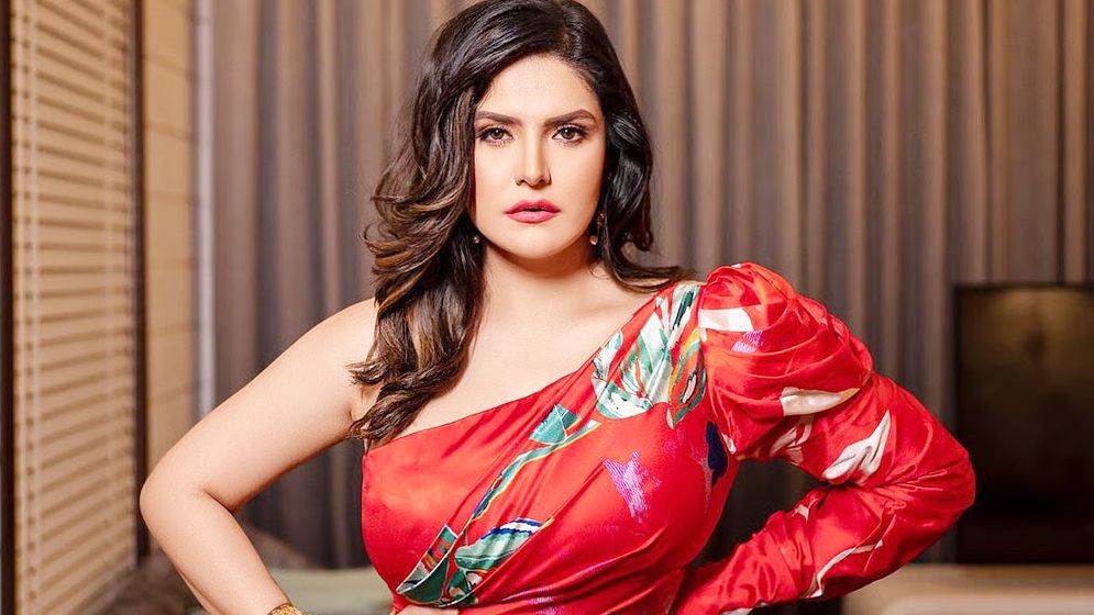 ‘এসব সহ্য করব না’, ফটোগ্রাফারদের জারিন খানের কড়া বার্তা