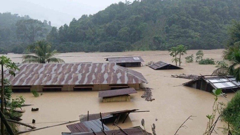 বন্যায় মৃতের সংখ্যা বেড়ে ৫৮ ক্ষতিগ্রস্ত ১২ লাখের বেশি মানুষ