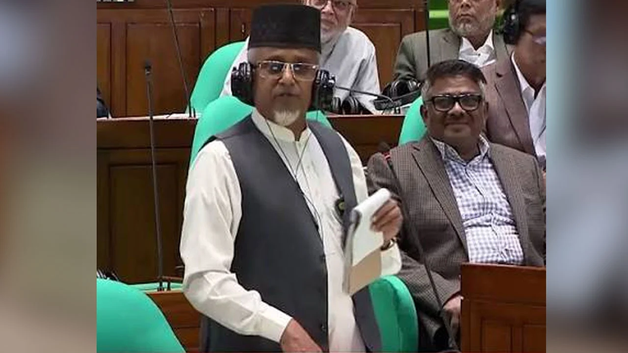 জামায়াত থেকে বহিষ্কারের পর গাজী নজরুলের এমপি পদ কি থাকবে?