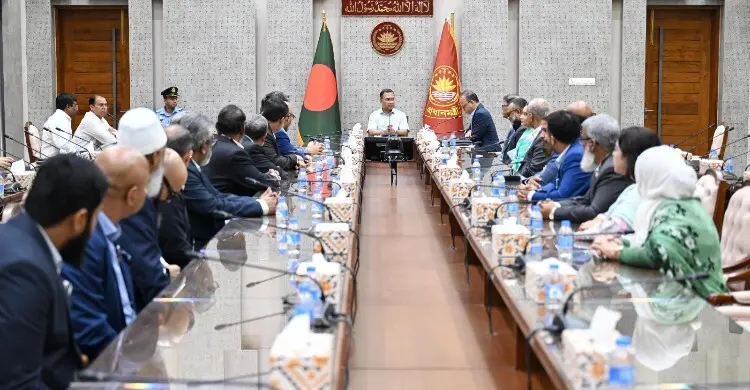 পোশাকশিল্পের বিকাশে সব ধরনের সহযোগিতা দেবে সরকার: প্রধানমন্ত্রী