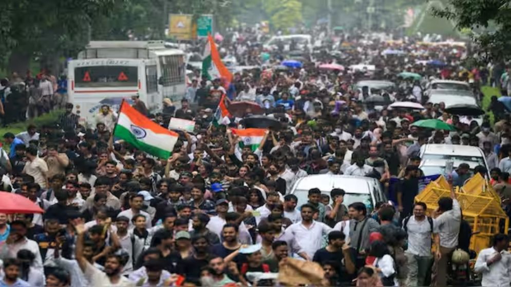 শিক্ষামন্ত্রীর পদত্যাগ না হওয়া পর্যন্ত আন্দোলন চলবে: ককরোচ পার্টি