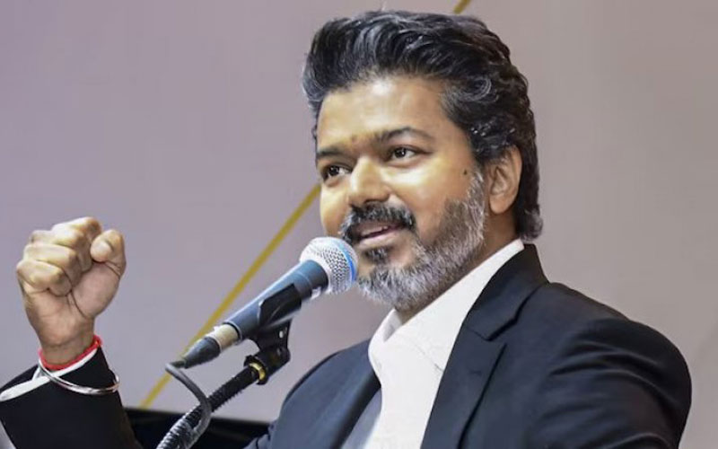 এবার রাহুলের পক্ষে সরব বিজয়ের টিভিকে