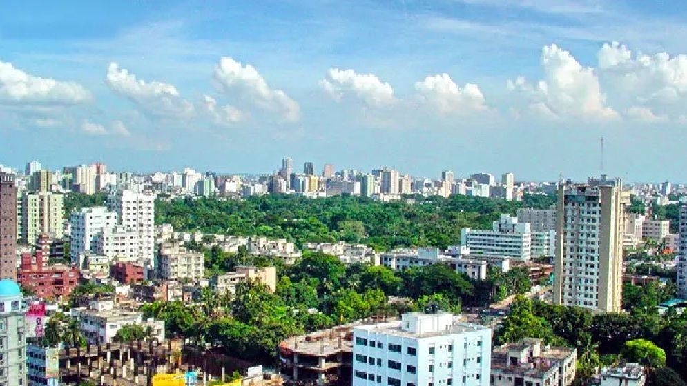 অনেক দিন পর নির্মল ঢাকার বাতাস