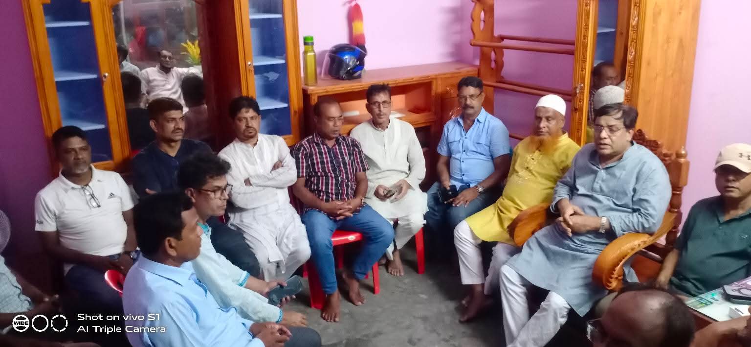 শার্শায় কুলখানি অনুষ্ঠানে উপস্থিত  উপজেলা বিএনপির সভাপতি আবুল হাসান জহির