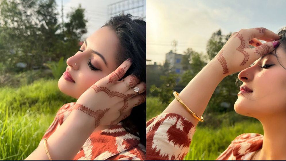 মেহেদির রঙে নতুন লুকে ধরা দিলেন পরীমনি