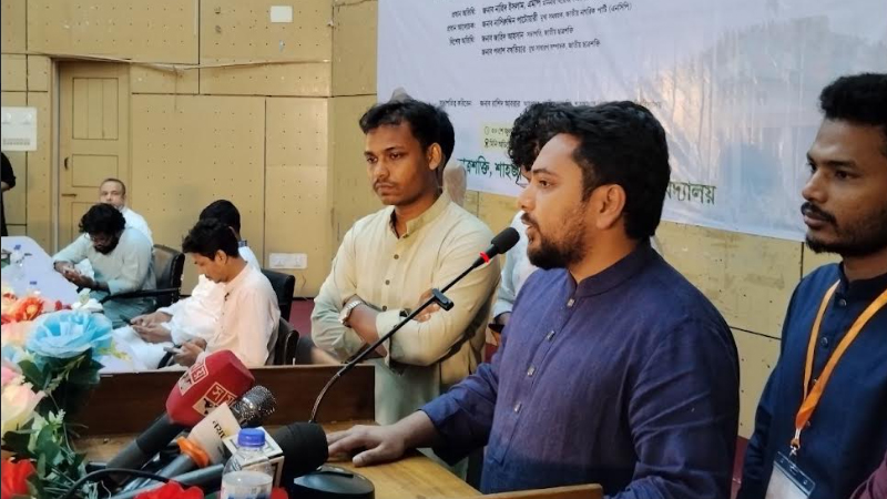 শেখ হাসিনাকে কপি করবেন না, বিএনপিকে নাহিদ ইসলাম