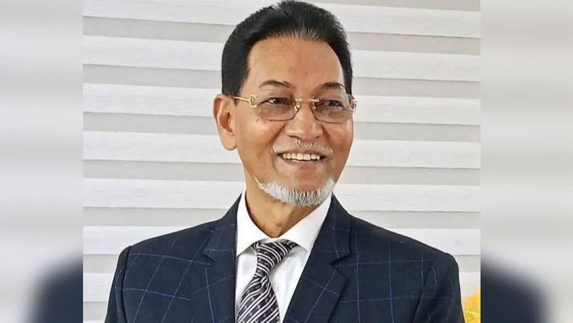 যুক্তরাজ্য সফর শেষে দেশে ফিরেছেন চিফ হুইপ