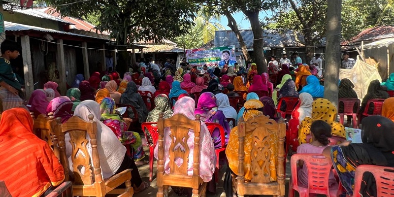 ধর্মপাশায় জয়শ্রী ইউনিয়নে মাহবুবুর রহমানের পক্ষে উঠান বৈঠক