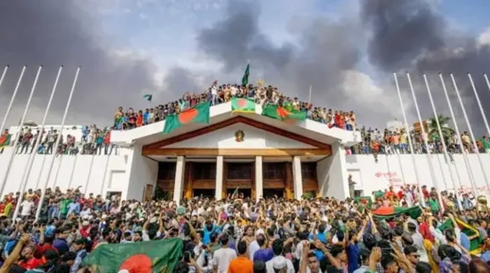 বিমানের টিকিটে ৫০ শতাংশ ছাড় পাবেন জুলাইযোদ্ধা-শহীদ পরিবারের সদস্যরা