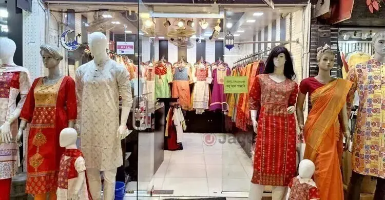 রাত ৮টার মধ্যে শপিংমল-মার্কেট বন্ধের নির্দেশ