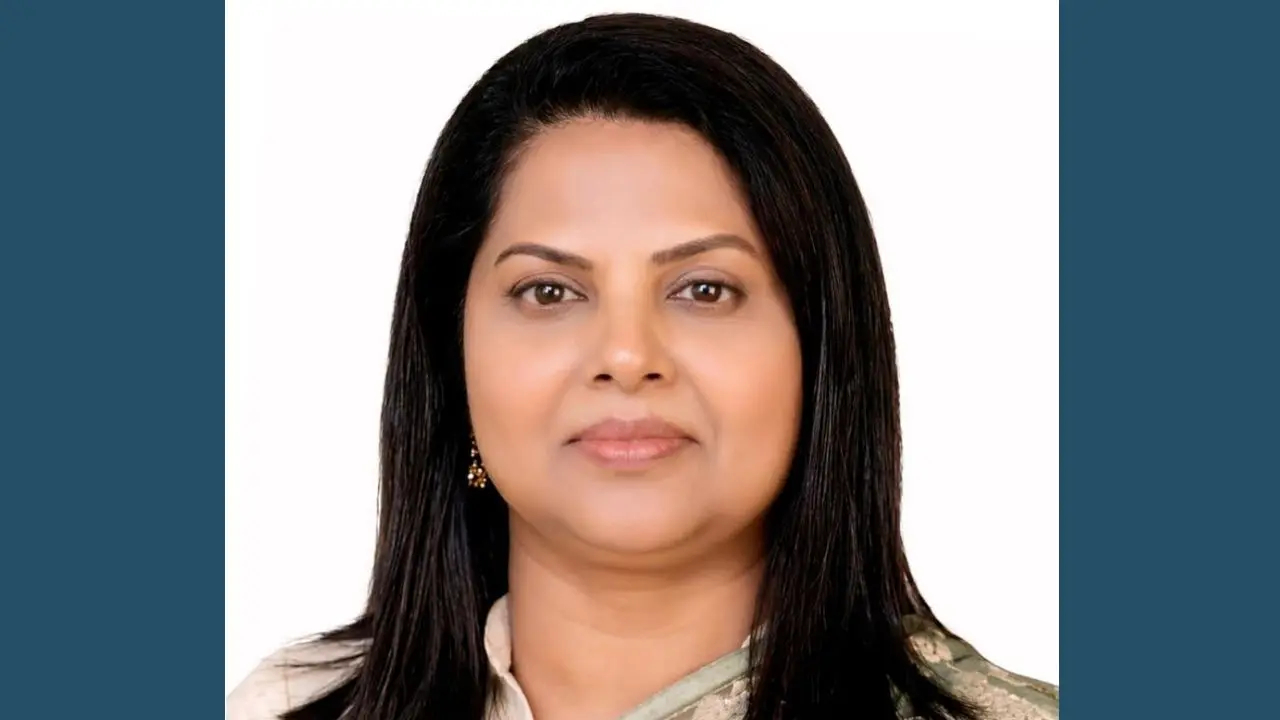 মেধাবীদের উৎসাহ দিতে ২৫ শিক্ষার্থীকে চিঠি লিখলেন ডিসি ফরিদা
