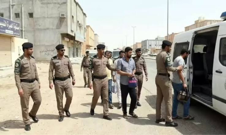 সৌদিতে এক সপ্তাহে ১৪ হাজারের বেশি অবৈধ অভিবাসী গ্রেপ্তার