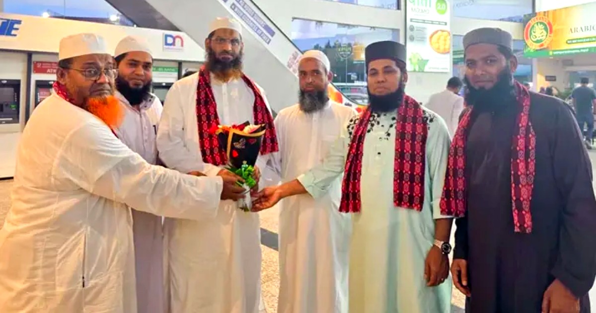 নেপালে দুর্যোগকবলিত মানুষের পাশে মামুনুল হক