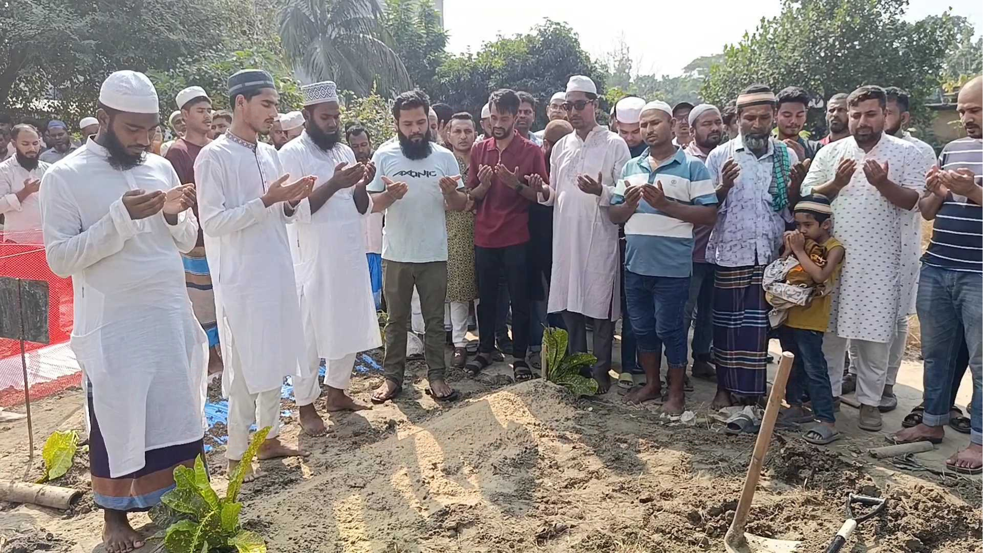 মেট্রোরেল দুর্ঘটনা: নিহত কালামের দাফন সম্পন্ন