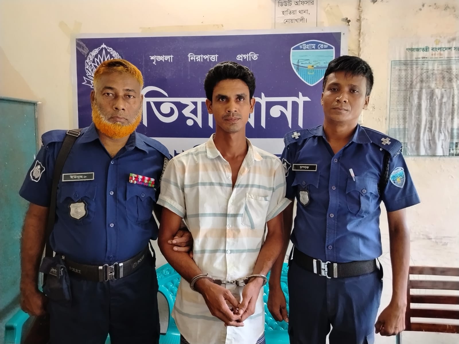 হাতিয়াতে ফেরিঘাট থেকে ১৮০০ লিটার চোরাই ডিজেল জব্দ, গ্রেপ্তার ১