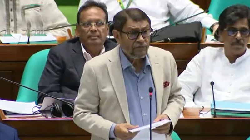 সাড়ে ১১ হাজার চিকিৎসক নিয়োগ দেবে সরকার: স্বাস্থ্যমন্ত্রী