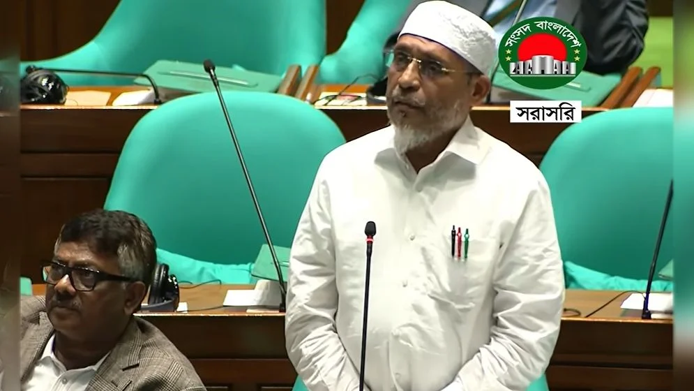 সংসদে প্রথমবার বক্তব্য রাখলেন লুৎফুজ্জামান বাবর