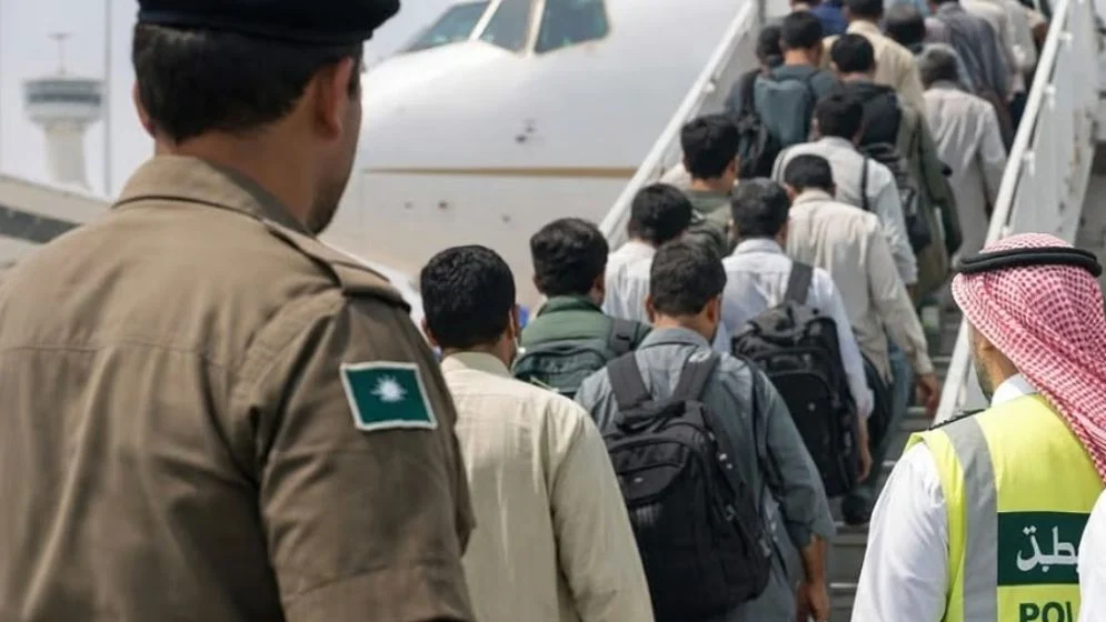 ১২ হাজার প্রবাসীকে দেশে ফেরত পাঠিয়েছে সৌদি