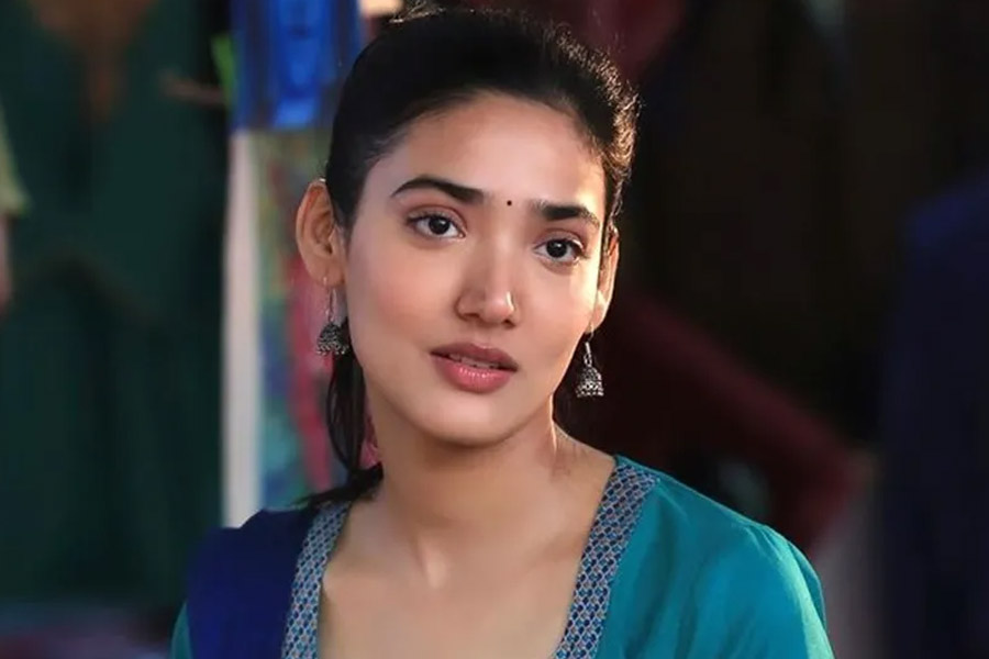 বিয়ের গুঞ্জন নিয়ে মুখ খুললেন ‘টুয়েলভথ ফেল’ অভিনেত্রী