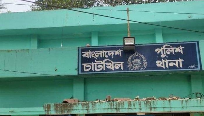 ফাঁকা ঘরে ফাঁস দিয়ে প্রাণ গেল ষষ্ঠ শ্রেণির ছাত্রীর