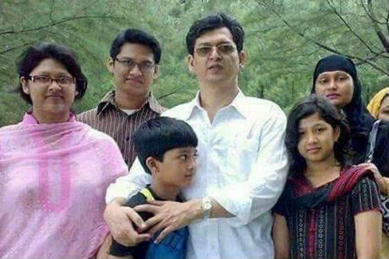বিসিএস ক্যাডার থেকে স্বরাষ্ট্রমন্ত্রী: সালাহউদ্দিন আহমেদের রাজনীতি, নির্বাসন ও পরিবারের পথচলা