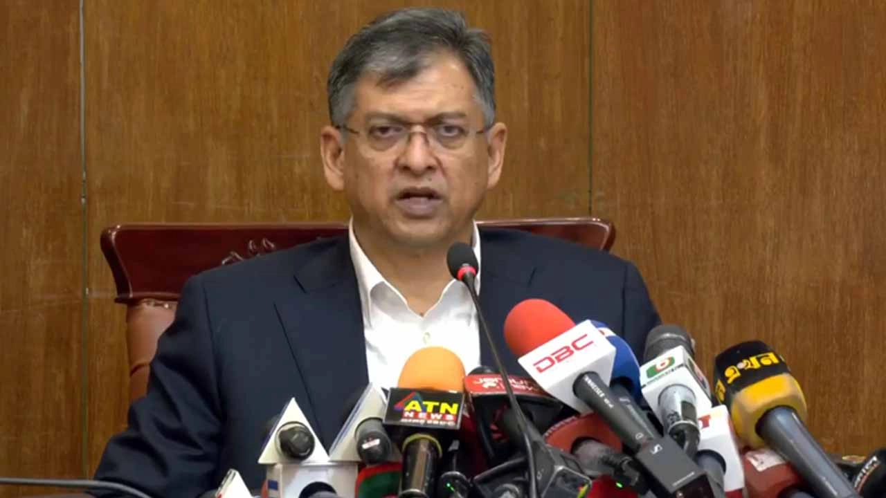 চাঁদাবাজি নিয়ে কনটেন্ট ক্রিয়েটর সালমান মুক্তাদিরের ঢালাও অভিযোগ গ্রহণযোগ্য নয়: স্বরাষ্ট্রমন্ত্রী