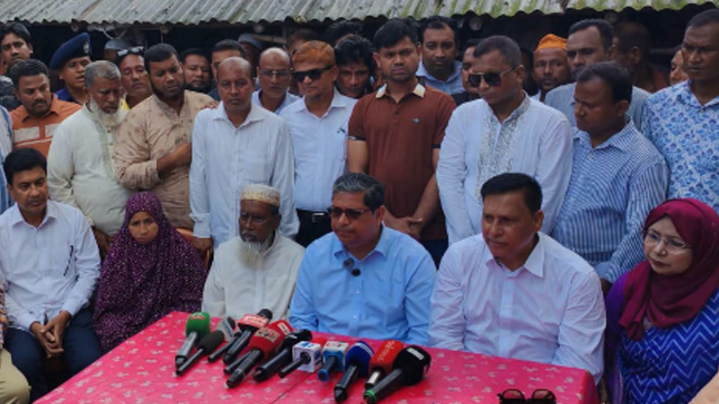 শহিদ আবু সাঈদের বাড়ি ও কবরস্থানের উন্নয়নে ১ কোটি টাকার অনুদান ঘোষণা প্রতিমন্ত্রীর