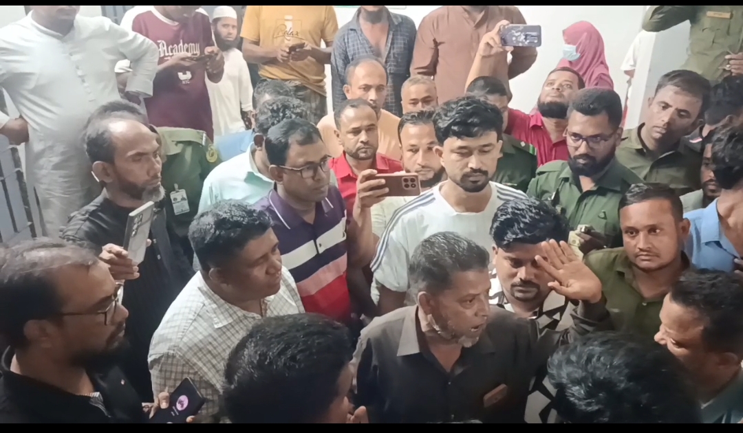 নোয়াখালীতে হামে আক্রান্ত শিশুর মৃত্যু, হাসপাতালে ভাঙচুর