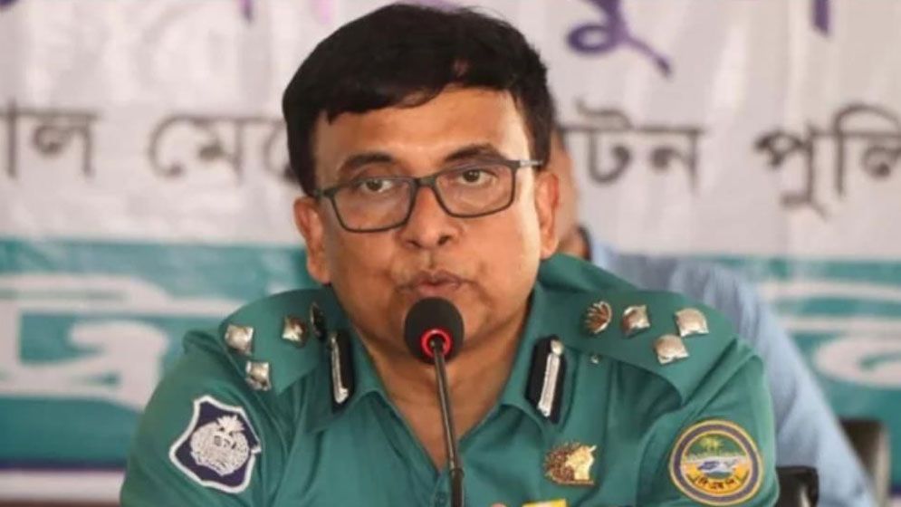সাবেক পুলিশ কমিশনার সাইফুল ট্রাইব্যুনালে হাজির