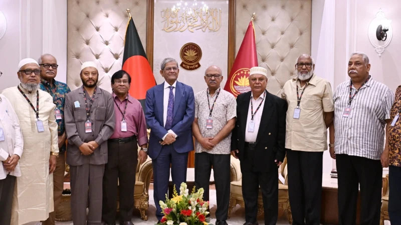 মুক্তিযোদ্ধাদের যথাযথ সম্মান ও মর্যাদা নিশ্চিতের আহ্বান রাষ্ট্রপতির