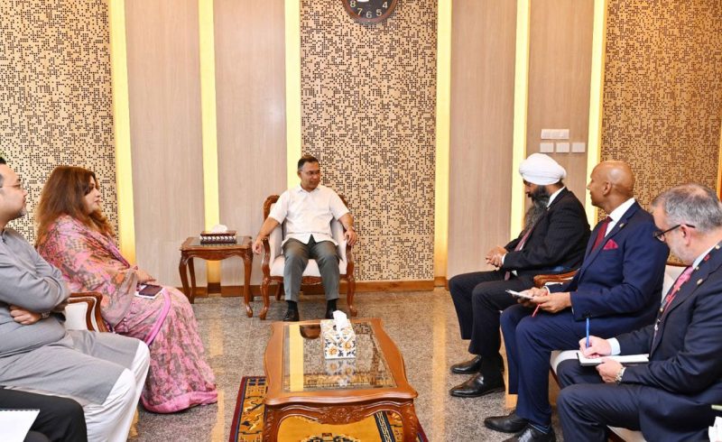স্বাস্থ্য, শিক্ষায় কানাডার সহযোগিতা চাইলেন প্রধানমন্ত্রী
