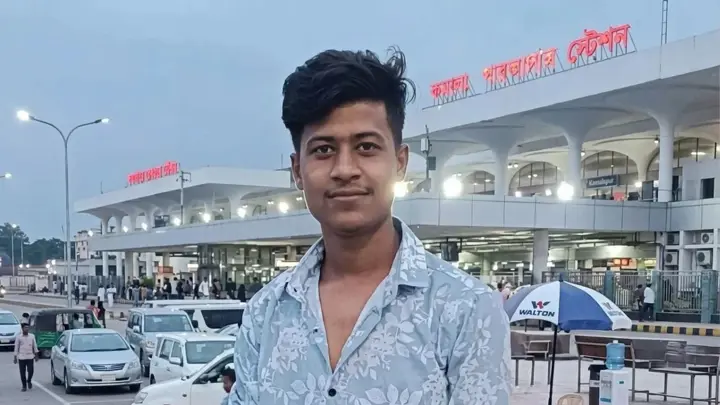 চুয়াডাঙ্গায় ছাত্রীদের উত্ত্যক্তের প্রতিবাদ করায় যুবককে কুপিয়ে হত্যা