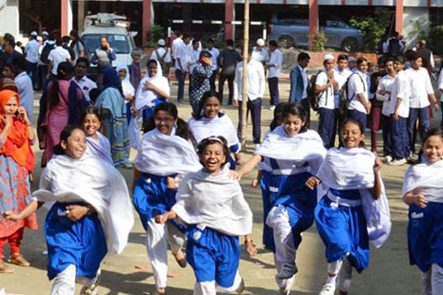 শিক্ষাপ্রতিষ্ঠানে টানা ১০ দিনের ছুটি শুরু