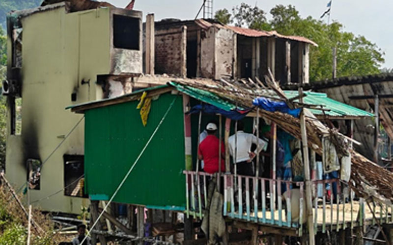 কক্সবাজারে রিসোর্টে আগুন, নিহতের সংখ্যা বেড়ে ১০