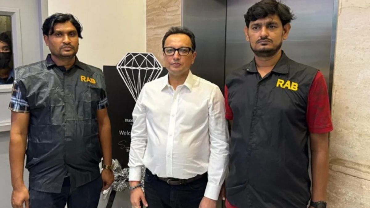 ডায়মন্ড ওয়ার্ল্ডের এমডি দিলীপ আগারওয়ালা গ্রেপ্তার
