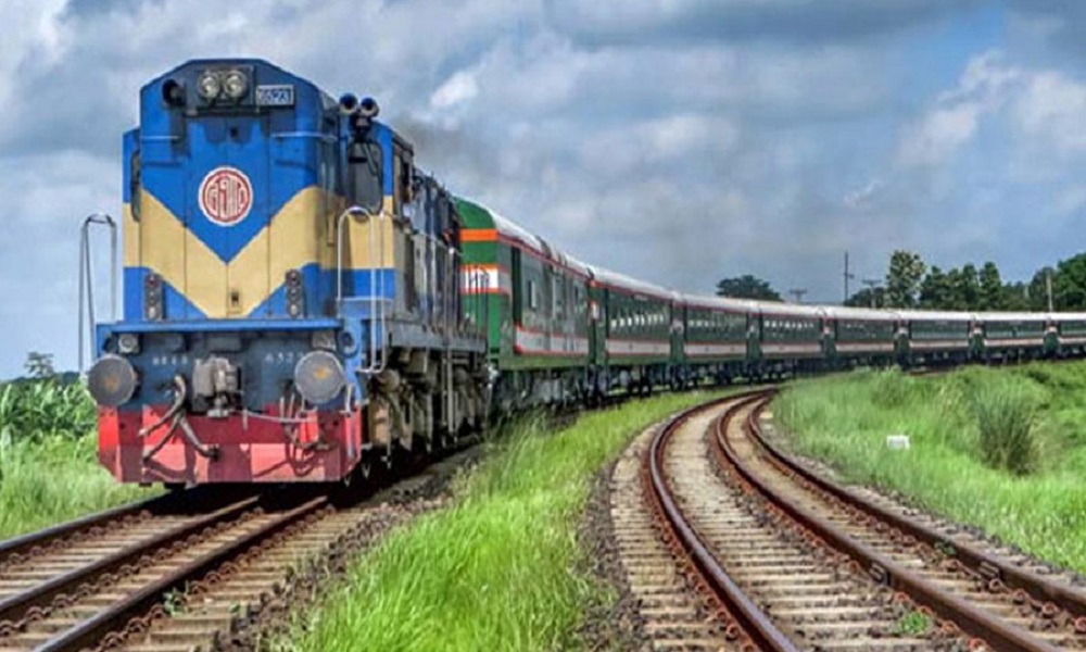 চার ঘণ্টা পর ঢাকার সঙ্গে উত্তরবঙ্গের ট্রেন চলাচল শুরু