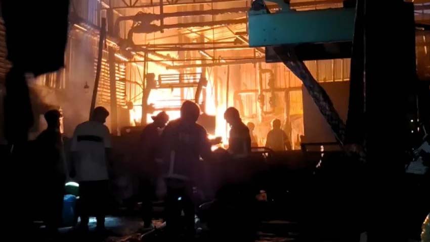 নরসিংদীতে বয়লার বিস্ফোরণে দগ্ধ ৫