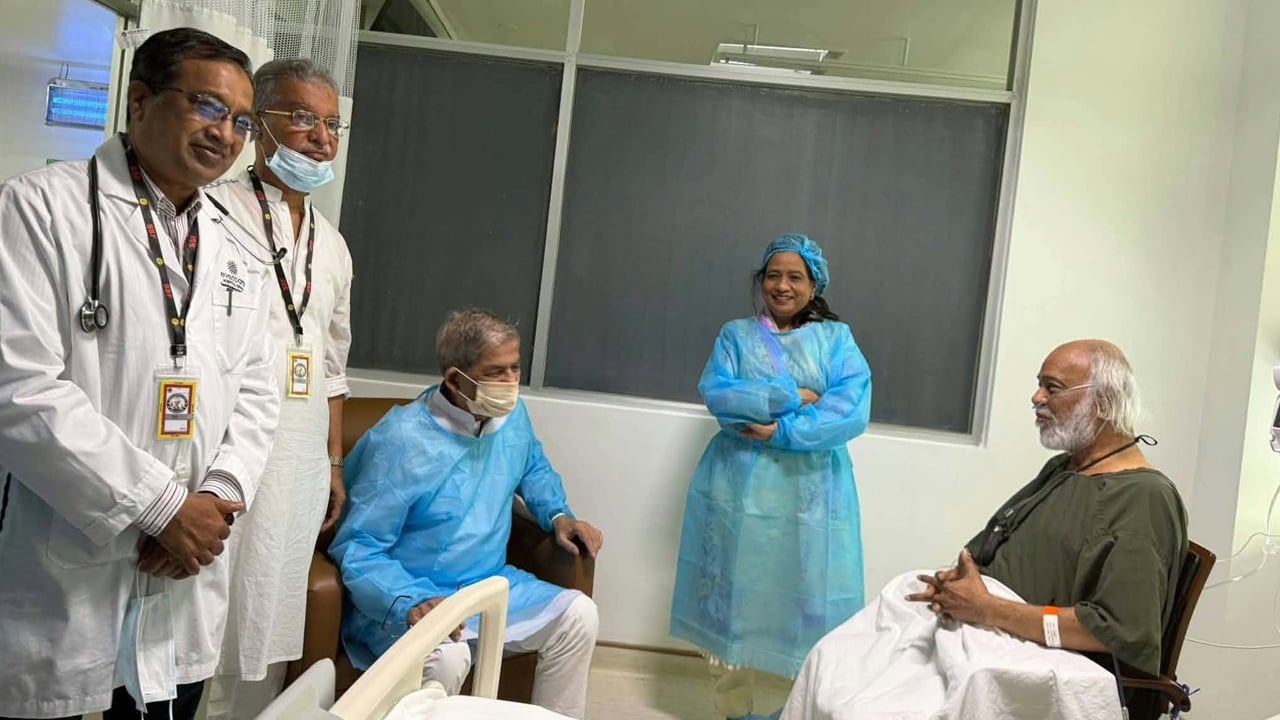 ড. মঈন খানকে দেখতে হাসপাতালে রাষ্ট্রপতি