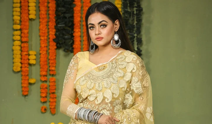 অভিনেত্রী তুলনা মারা গেছেন