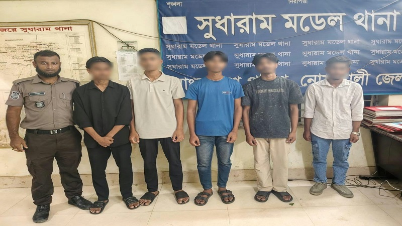 নোয়াখালীতে কিশোর গ্যাংবিরোধী অভিযানে আটক ৪৬