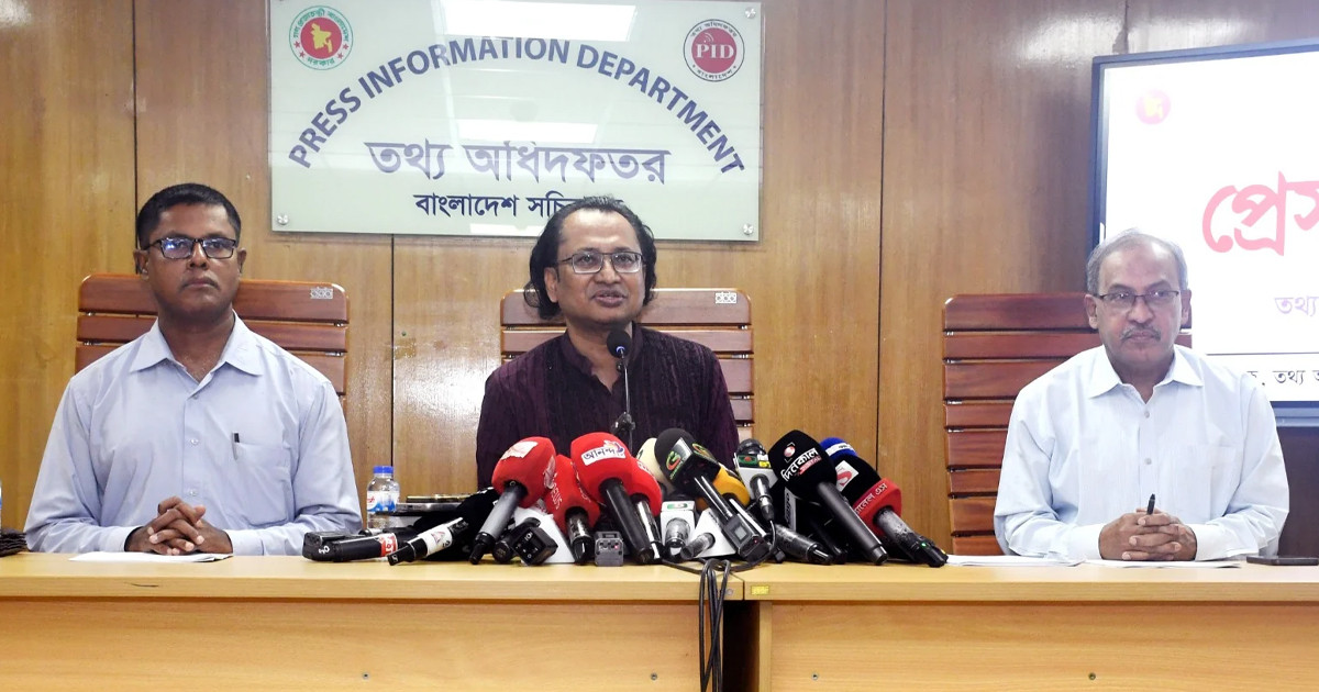 গ্রীষ্মের আগেই দেশে ৩-৪ হাজার মেগাওয়াট সৌরবিদ্যুৎ উৎপাদনের লক্ষ্য সরকারের