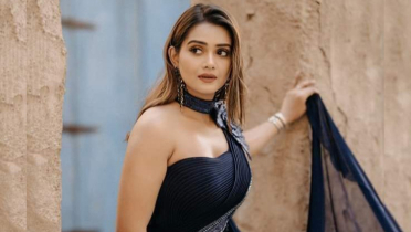 আপত্তিকর ছবি ছড়ানোয় অভিনেত্রী তানজিন তিশাকে আইনী নোটিশ