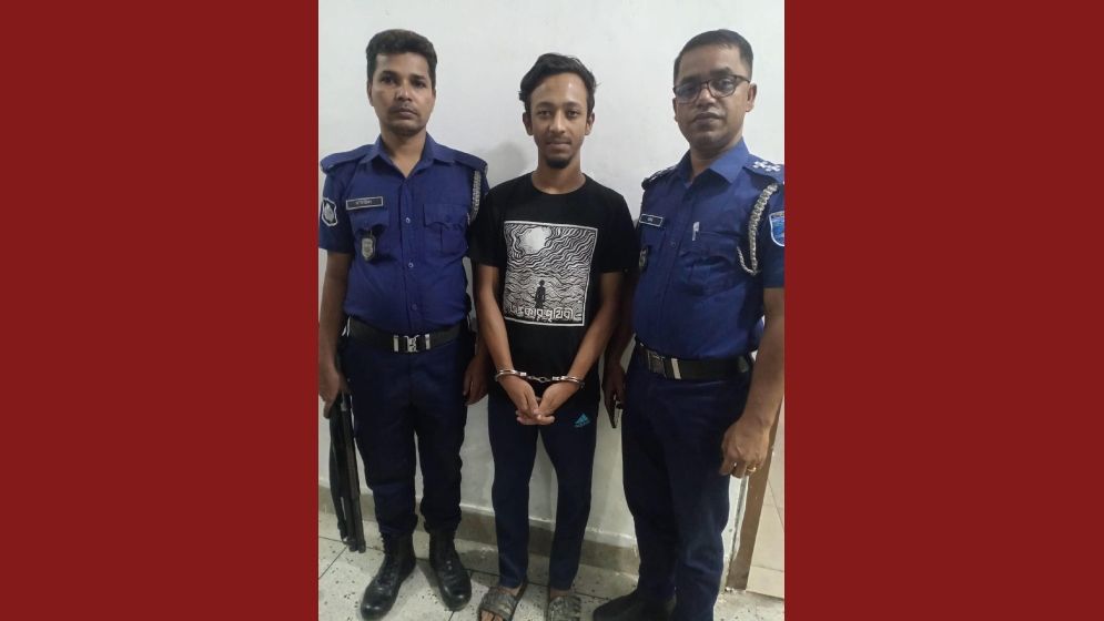 নাশকতার পরিকল্পনায় যুক্ত নিষিদ্ধ ছাত্রলীগ নেতা গ্রেফতার