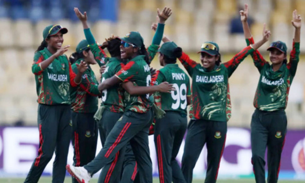 নারী ক্রিকেটারদের বেতন বাড়াল বিসিবি