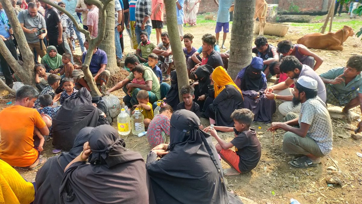 ভাসানচর থেকে পালিয়ে আসা ৪০ রোহিঙ্গা চট্টগ্রামে আটক