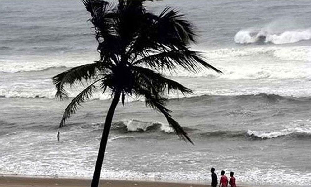 নভেম্বরে ঘূর্ণিঝড়ের আভাস