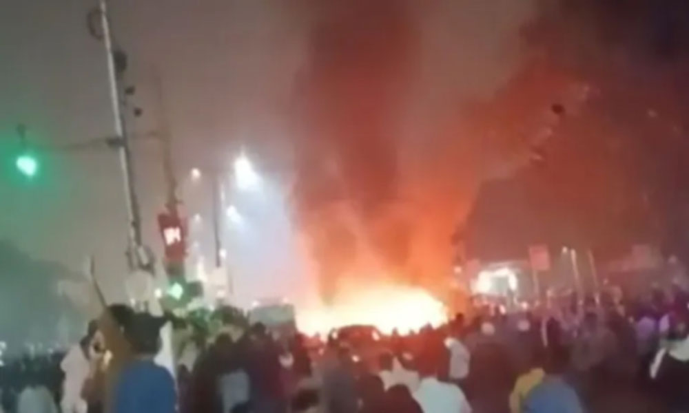 দিল্লির লাল কেল্লার কাছে ভয়াবহ বিস্ফোরণ, বহু হতাহতের আশঙ্কা