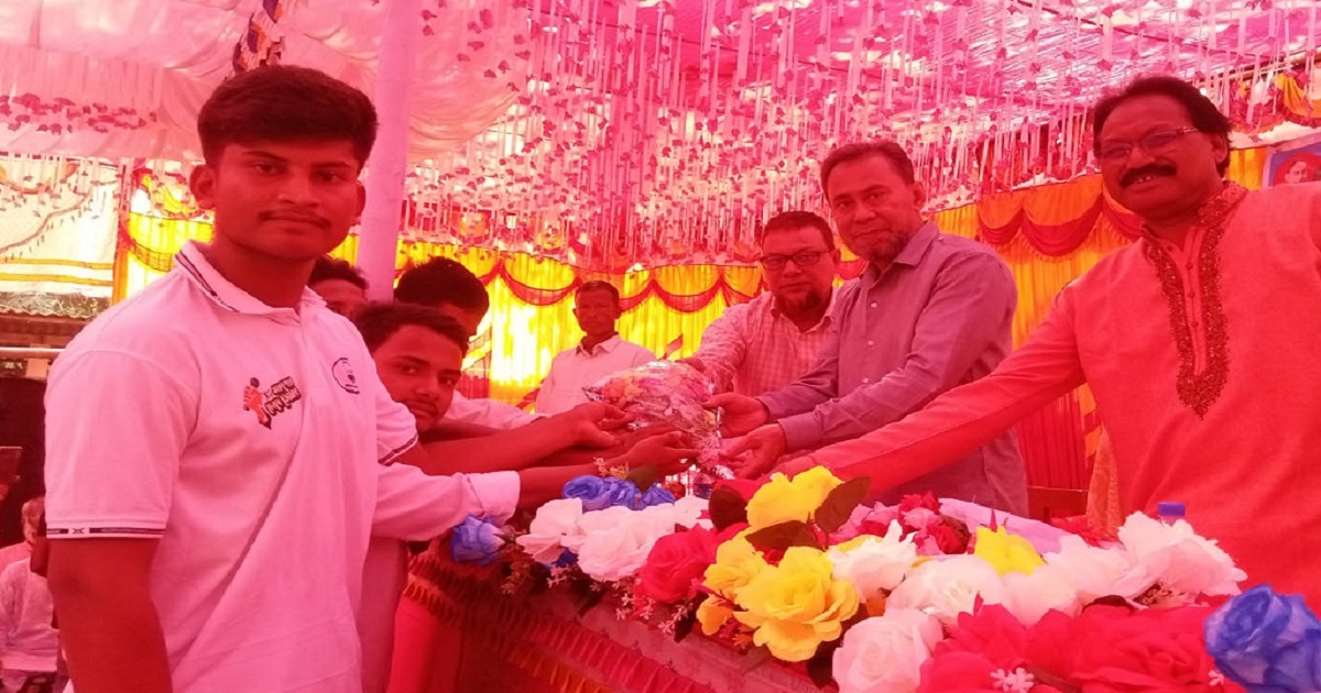 ডোমারে আমবাড়ী উচ্চ বিদ্যালয়ে অভিভাবক সমাবেশ অনুষ্ঠিত