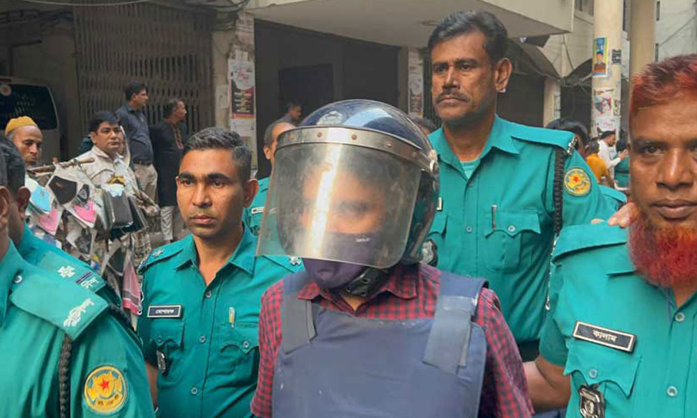 ছাত্রের ‘যৌন নিপীড়নের’ মামলায় ঢাবি শিক্ষক কারাগারে