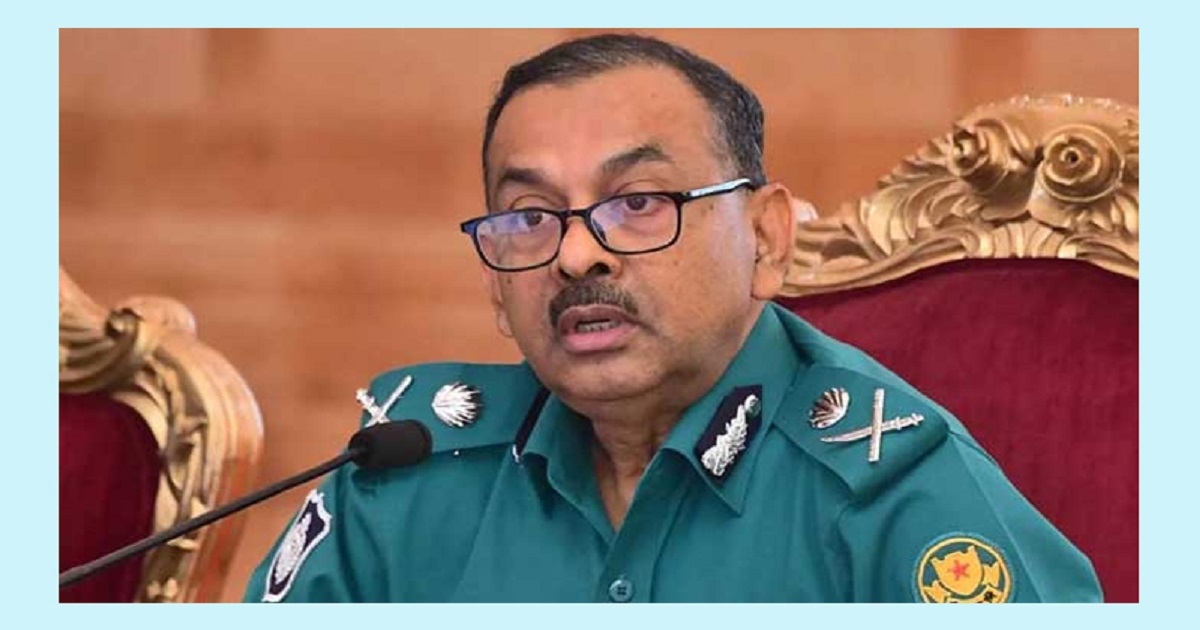 গাড়িতে আগুন-ককটেল নিক্ষেপকারীকে দেখা মাত্র গুলির নির্দেশ ডিএমপি কমিশনারের
